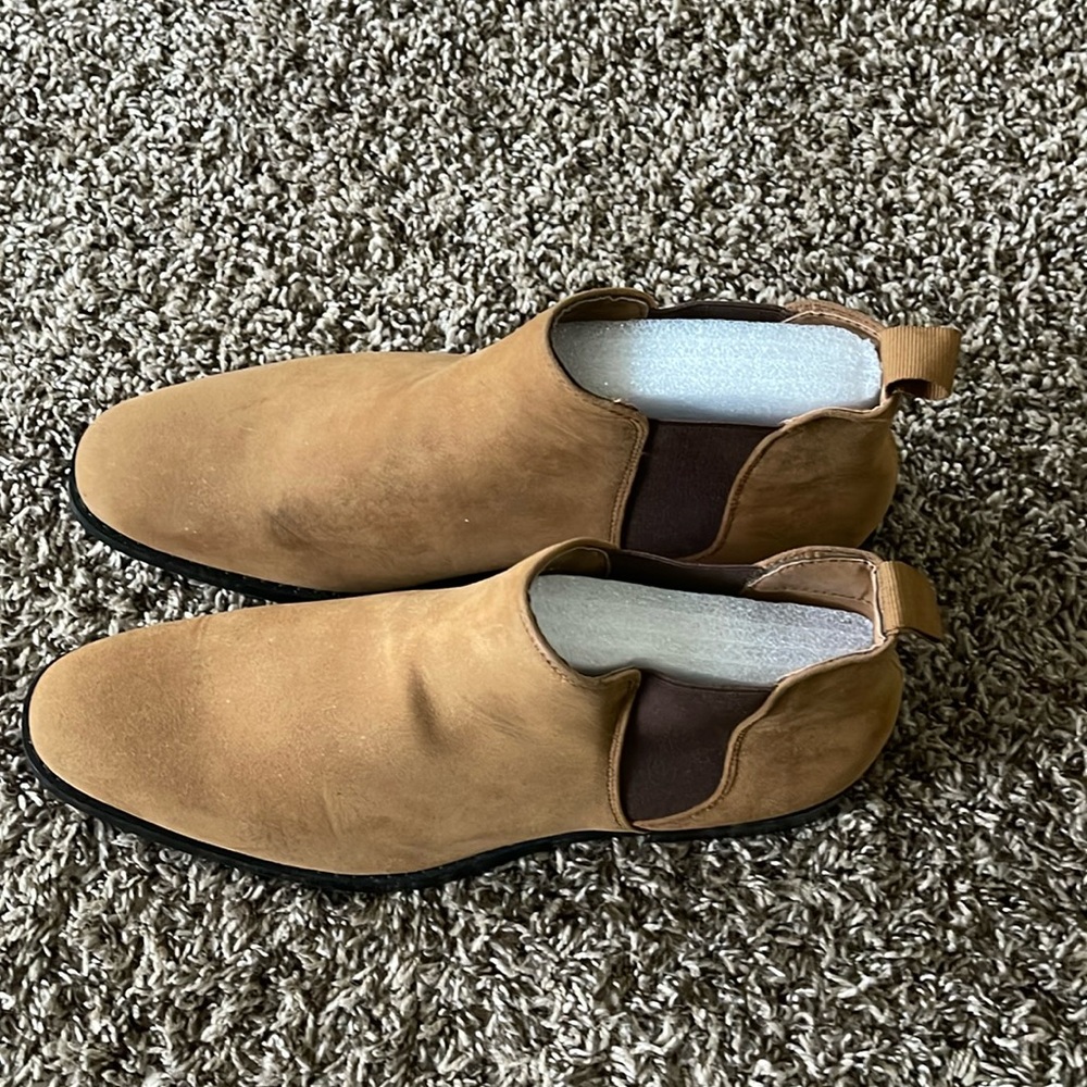 Brand new never worn boots